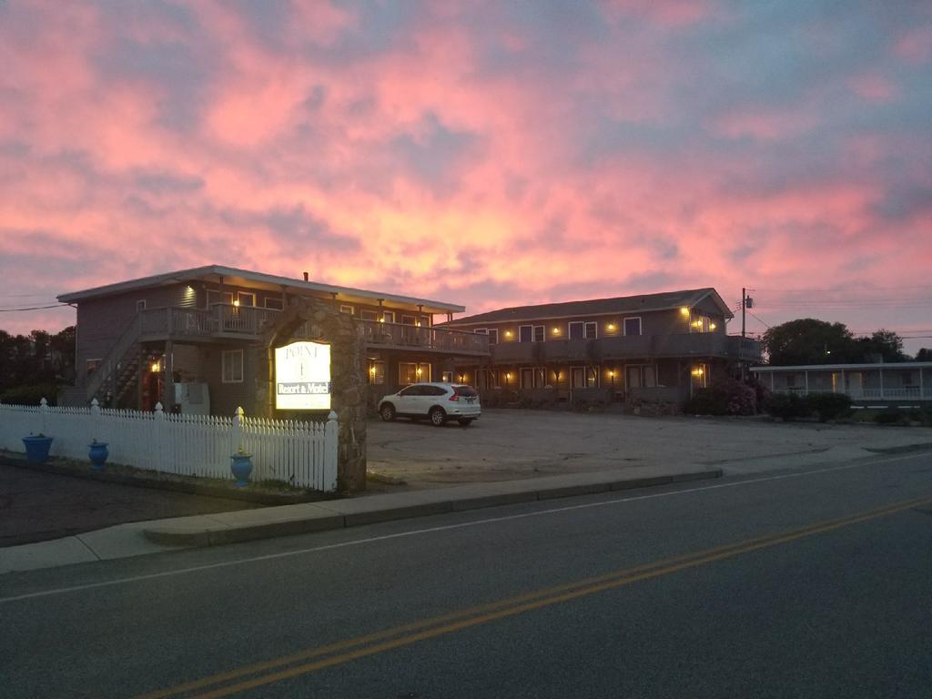 Point 1 Resort & Motel Westerly Exterior foto